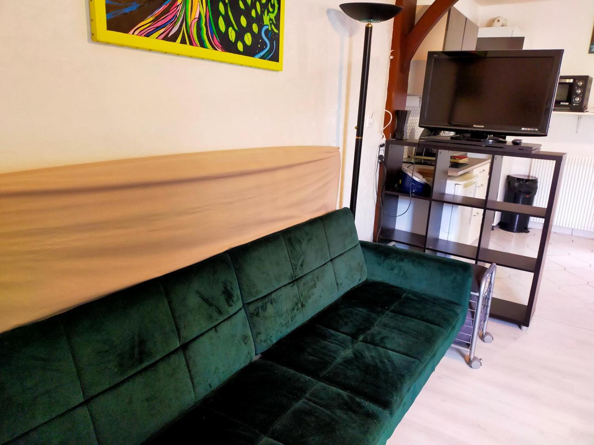 En Rdc Avec Balcon Centre Apartment